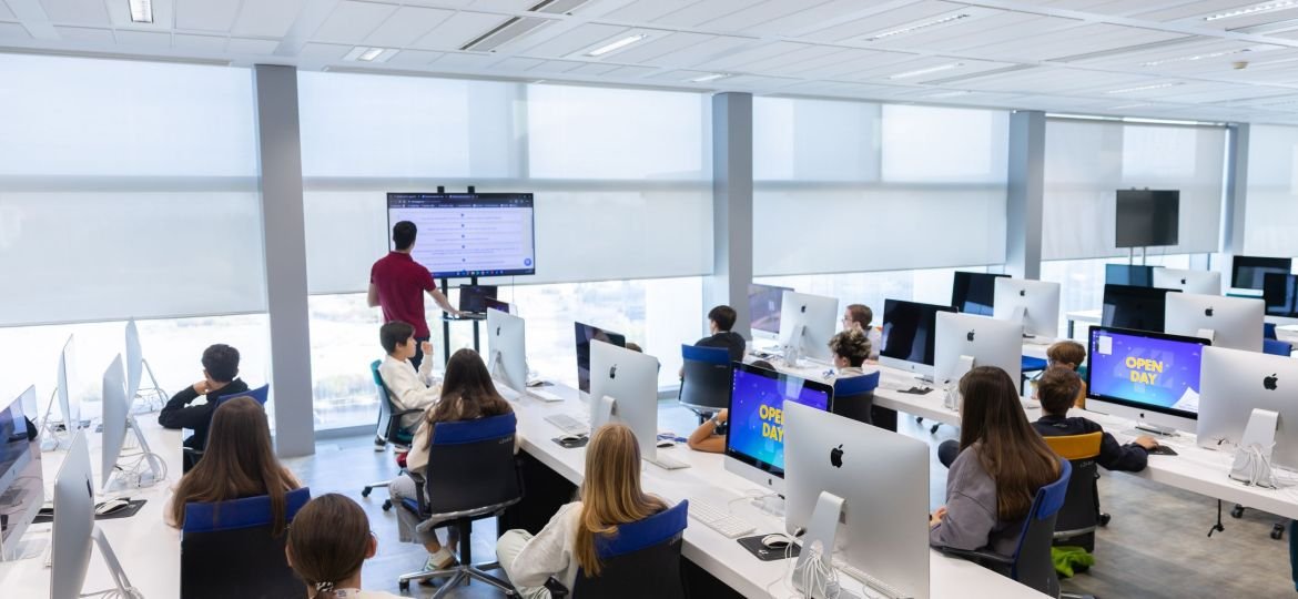 Ellas Hablan Código